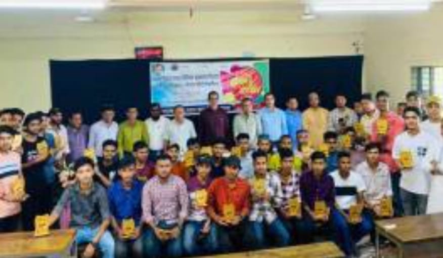 বড়লেখায় অর্ধ শতাধিক শিক্ষার্থীকে সংবর্ধনা