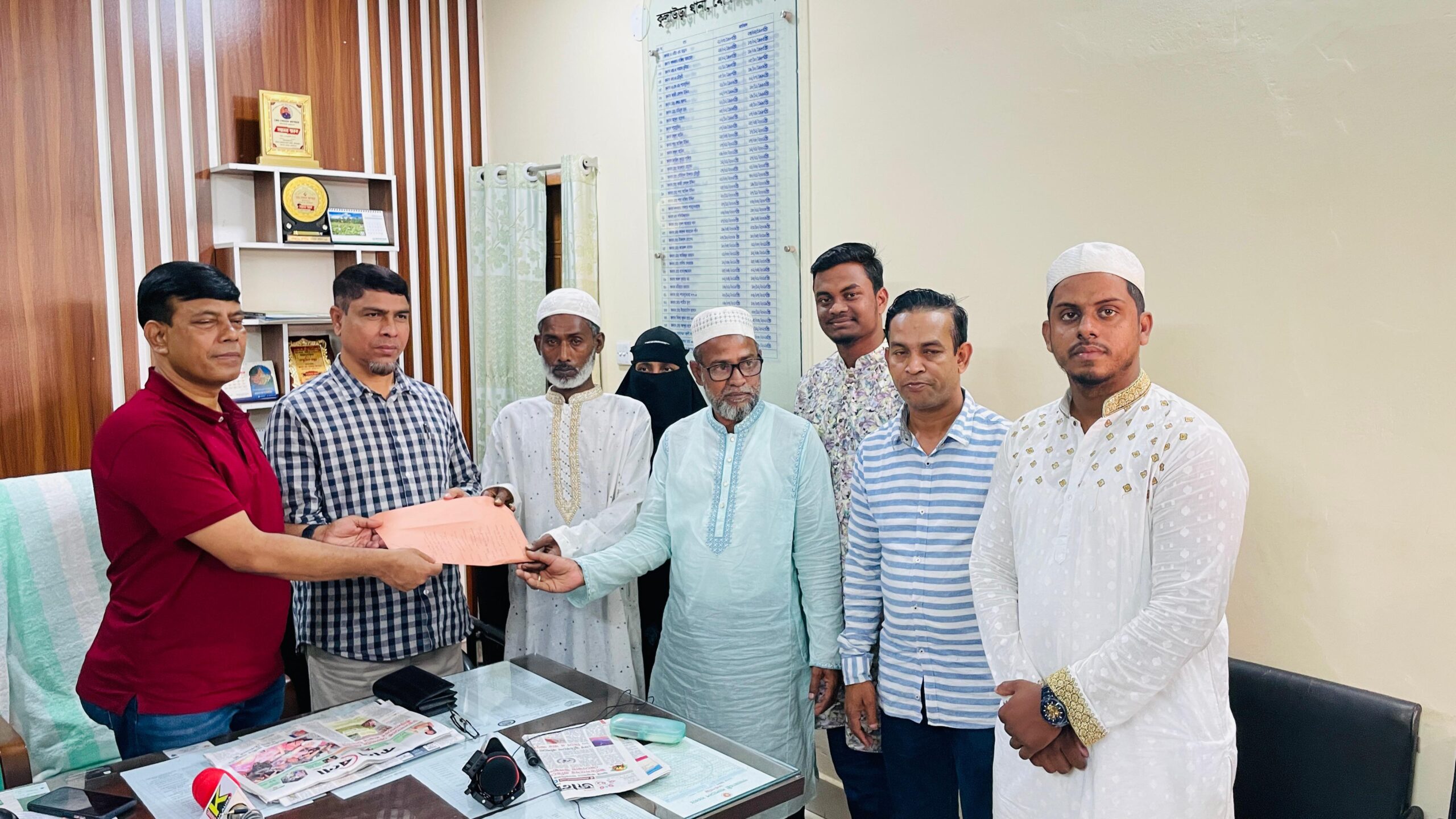 কুলাউড়ায় নব মুসলিম পরিবার’কে রিকশা ক্রয়ের জন্য নগদ অর্ধ লক্ষ টাকা প্রদান